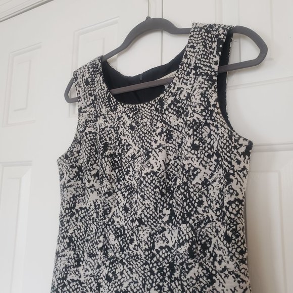 Sandra Darren Black & White Sheath Dress - Size 10 - Picture 5 of 8